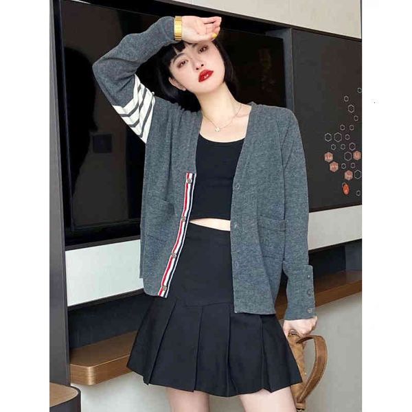 women's sweaters spring and summer thin cashmere cardigan women's lazy long sleeved air conditioning shirt college style with suns, White;black
women's sweaters spring and summer thin cashmere cardigan women's lazy long sleeved air conditioning shirt college style with suns, White;black