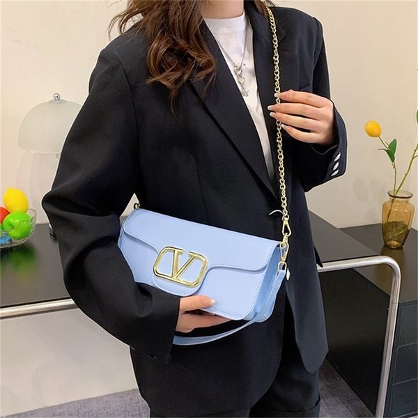 step into the bag female 2022 new underarm oblique cross advanced texture v-button flip shoulder purses_e4fx
step into the bag female 2022 new underarm oblique cross advanced texture v-button flip shoulder purses_e4fx