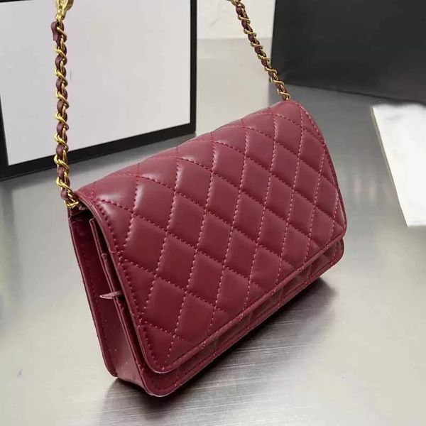new mini flap designer shoulder bag ladies genuine leather solid color classic handbags casual gold metal special pattern messenger crossbod
new mini flap designer shoulder bag ladies genuine leather solid color classic handbags casual gold metal special pattern messenger crossbod