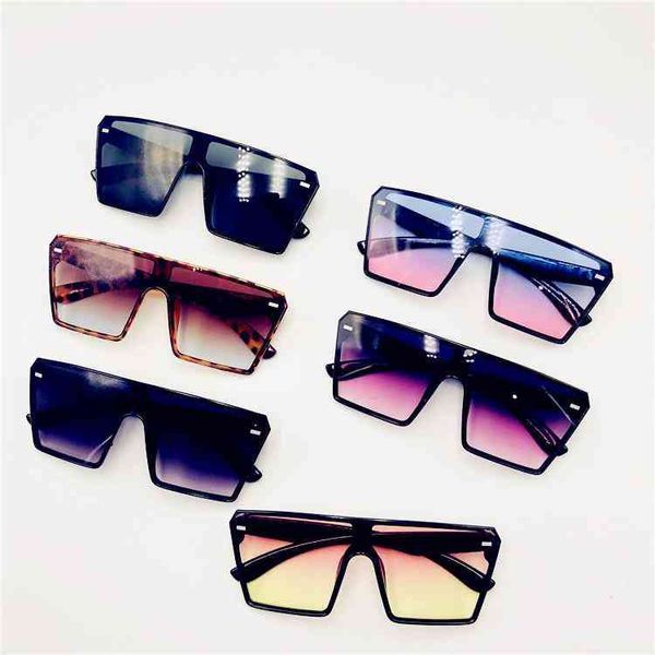 designer cycle luxurious fashion sunglasses for woman mens european and american retro square frame show thin big face, White;black
designer cycle luxurious fashion sunglasses for woman mens european and american retro square frame show thin big face, White;black