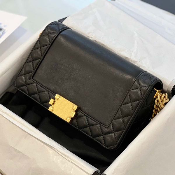 leather lady bag small fragrance wind slant bag women 2022 summer new diamond fashion mom bag versatile chain bags 09
leather lady bag small fragrance wind slant bag women 2022 summer new diamond fashion mom bag versatile chain bags 09