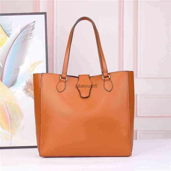 women bags leather bag large capacity solid color fashion double g logo crossbody buckle shoulder bag handbags designer bag purse 2color
women bags leather bag large capacity solid color fashion double g logo crossbody buckle shoulder bag handbags designer bag purse 2color