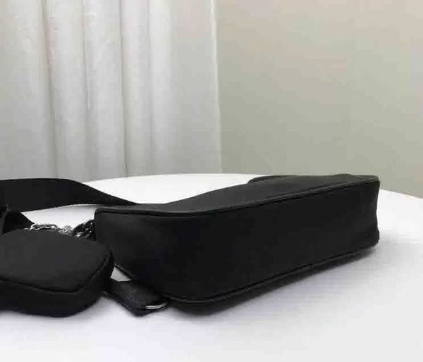 fashionre-edition 2005 nylon shoulder bags nylon handbags elling wallet women luxurys brand crossbody bag hobo purses
fashionre-edition 2005 nylon shoulder bags nylon handbags elling wallet women luxurys brand crossbody bag hobo purses