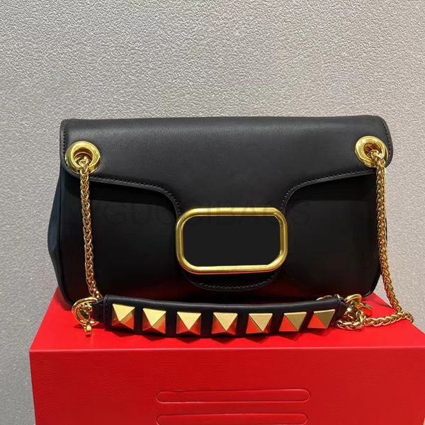 luxurys designers bag women classic multicolor rivet crossbody shoulder large capacity handbag lady versatile styles
luxurys designers bag women classic multicolor rivet crossbody shoulder large capacity handbag lady versatile styles