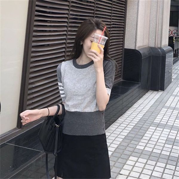 spring and summer new kong style color matching round neck pullover sweater women's waist slim shirt thin t-shirt fashion, White
spring and summer new kong style color matching round neck pullover sweater women's waist slim shirt thin t-shirt fashion, White