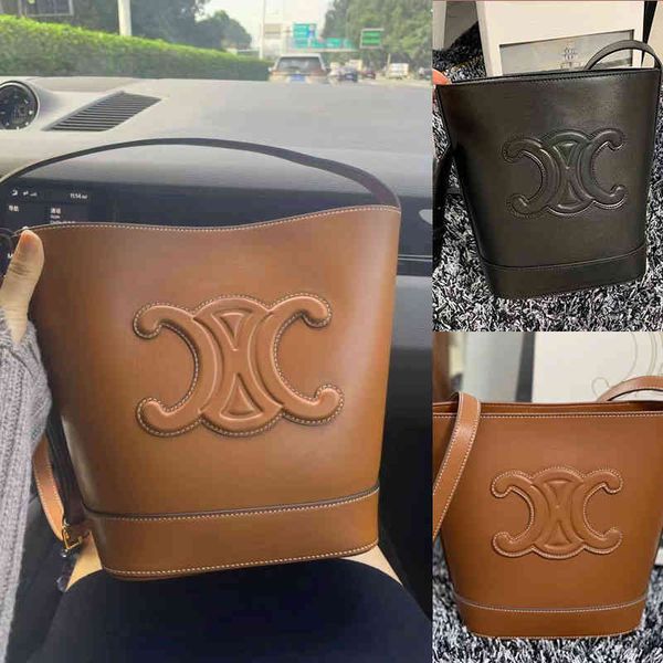 triomphe embossed lisa 2022 brand trend fashion design versatile ladies bags sdue handbag shoulder bag messenger bag
triomphe embossed lisa 2022 brand trend fashion design versatile ladies bags sdue handbag shoulder bag messenger bag