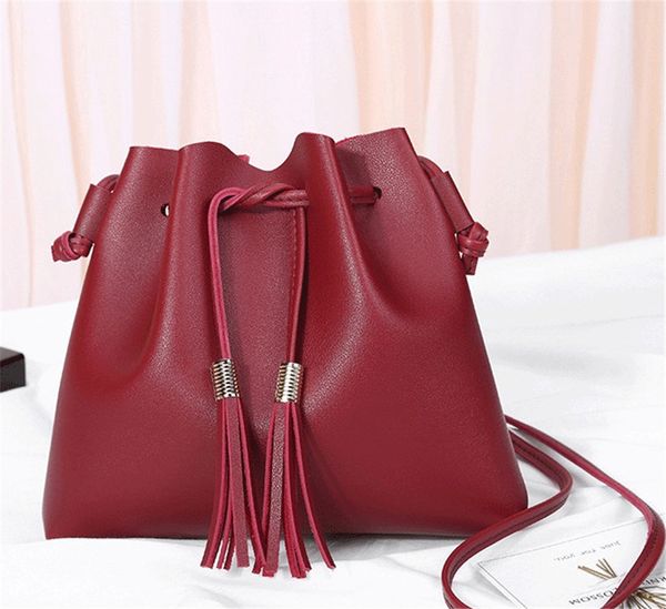 luxury famous designer women fashion handbags shoulder bags cross body clutch bag bucket plain leather string zipper pocket handbags
luxury famous designer women fashion handbags shoulder bags cross body clutch bag bucket plain leather string zipper pocket handbags
