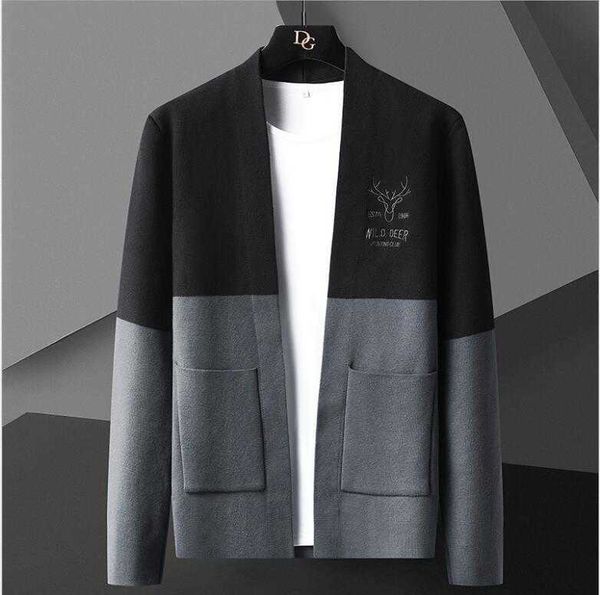spring 2021 and autumn new men's knitted jacket cardigan men's youth outer wear fawn embroidered sweater, White;black
spring 2021 and autumn new men's knitted jacket cardigan men's youth outer wear fawn embroidered sweater, White;black