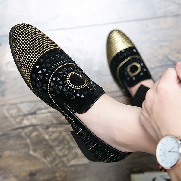 brand nobles black rhinestones men dress shoes velvet crystal luxury moccasins mens loafers office business party man casual 220602, Black;white
brand nobles black rhinestones men dress shoes velvet crystal luxury moccasins mens loafers office business party man casual 220602, Black;white