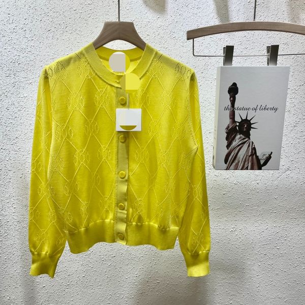 322 2022 milan style summer sweater brand same style sweater crew neck long sleeve yellow white cardigan flora print white black fashion wom
322 2022 milan style summer sweater brand same style sweater crew neck long sleeve yellow white cardigan flora print white black fashion wom