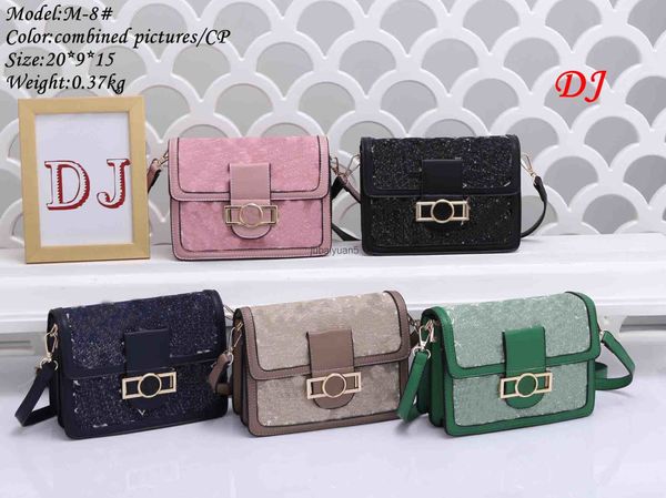 2022 fashion woman luxurys designers logo print mini luxury shoulder bags lady womens flap crossbody shoulder purses handbags bag wallet 5co
2022 fashion woman luxurys designers logo print mini luxury shoulder bags lady womens flap crossbody shoulder purses handbags bag wallet 5co
