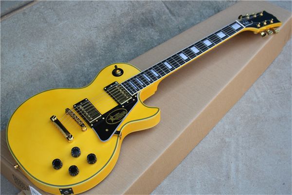 custom shop heavy relic randy rhoads 1974 antique yellow electric guitar, 1 piece neck small d profile, ebony fretboard
custom shop heavy relic randy rhoads 1974 antique yellow electric guitar, 1 piece neck small d profile, ebony fretboard