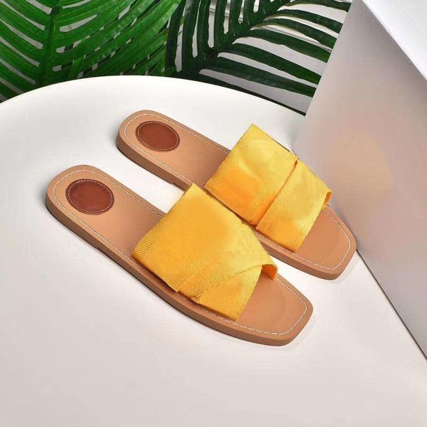 2022 women woody mules slippers designer canvas cross woven sandals summer outdoor peep toe casual slipper letter stylist shoes with box, Black
2022 women woody mules slippers designer canvas cross woven sandals summer outdoor peep toe casual slipper letter stylist shoes with box, Black