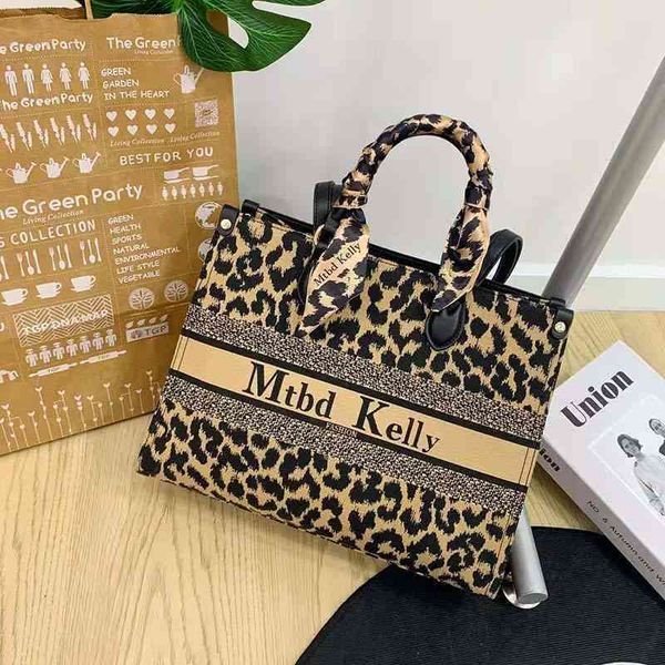 purses mtbdkelly leopard bag trendy versatile tote bag women's large capacity one shoulder fashion hand embroidery
purses mtbdkelly leopard bag trendy versatile tote bag women's large capacity one shoulder fashion hand embroidery