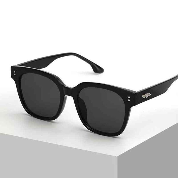 2021 new gm fashion large frame sunglass women's anti uv black sunglass, White;black
2021 new gm fashion large frame sunglass women's anti uv black sunglass, White;black