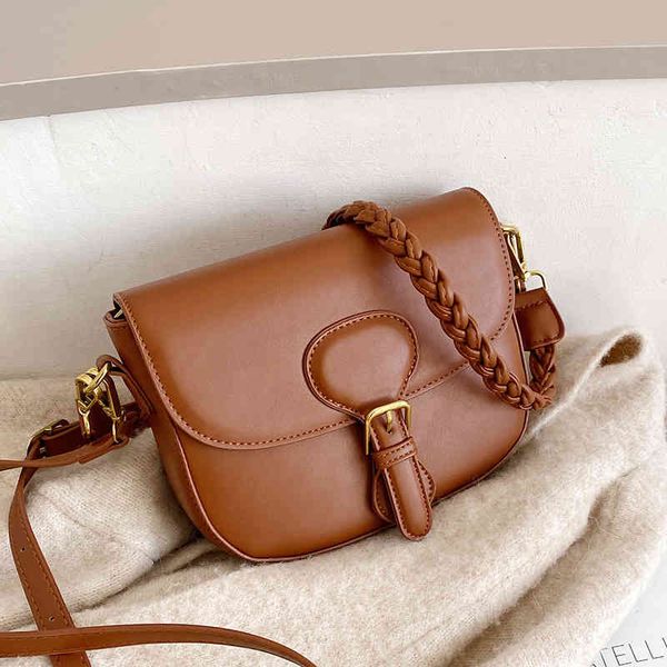 ladies fashion trend new brand bag wholesale temperament small women's 2021 winter one shoulder saddle korean personality belt msenger
ladies fashion trend new brand bag wholesale temperament small women's 2021 winter one shoulder saddle korean personality belt msenger