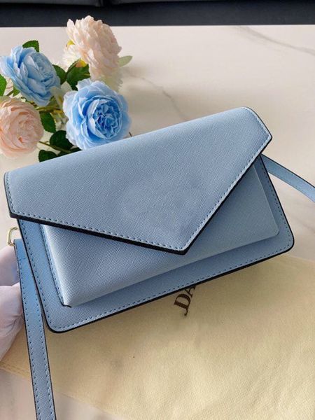 fahion womens handbags purses lock me tender mini messenger bag purse handbag calfskin chain shoulder leather straps cross body bags
fahion womens handbags purses lock me tender mini messenger bag purse handbag calfskin chain shoulder leather straps cross body bags