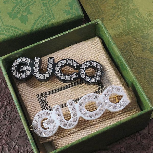 2022 brand luxury diamond letters designer hair clips barrettes shining crystal black white hairpins gift box, Golden;silver
2022 brand luxury diamond letters designer hair clips barrettes shining crystal black white hairpins gift box, Golden;silver