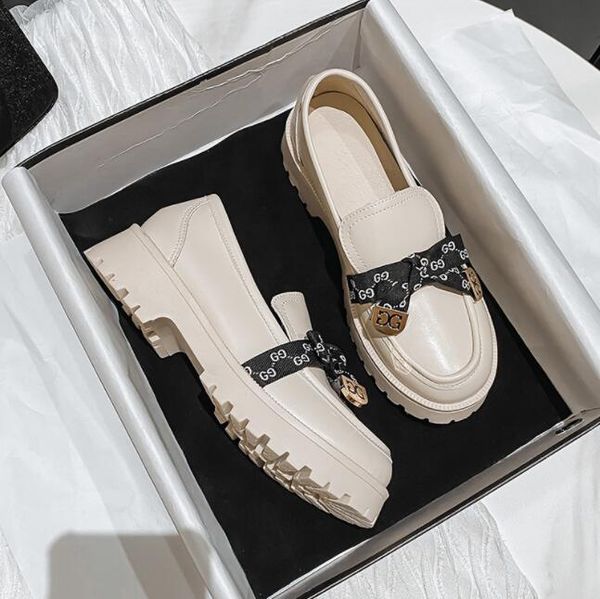 chunky loafers women leather pumps shoes retro round toe mary janes with platform med heels spring lady vintage shoes size: eu35-43, Black
chunky loafers women leather pumps shoes retro round toe mary janes with platform med heels spring lady vintage shoes size: eu35-43, Black