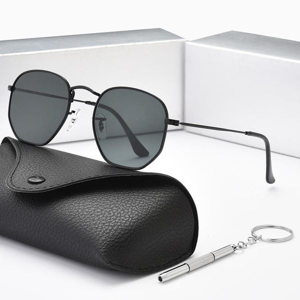 wholesale luxury sunglasses brand designer 2021 classic fashion uv400 men's ladies sunglasses eyewear accessories with box, White;black
wholesale luxury sunglasses brand designer 2021 classic fashion uv400 men's ladies sunglasses eyewear accessories with box, White;black