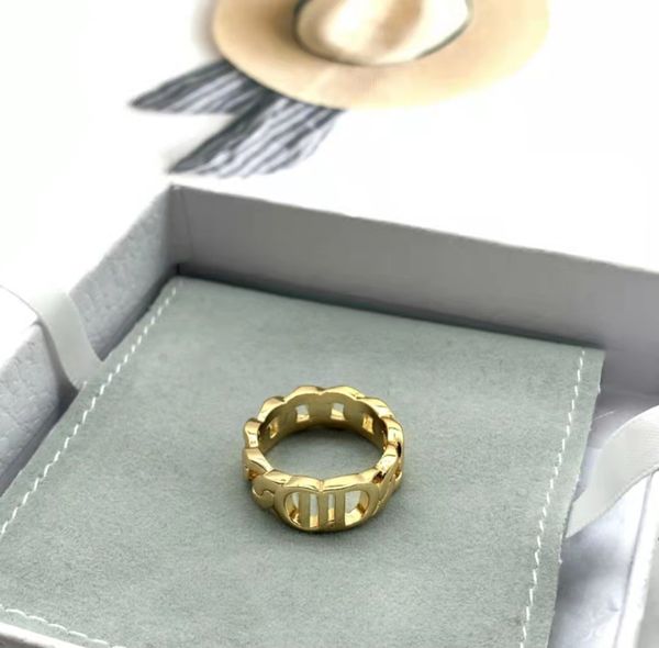 luxurys designers ring fashion diamond inlay workmanship classic style novel couple leisure men and women suitable for very beautiful nice, Silver
luxurys designers ring fashion diamond inlay workmanship classic style novel couple leisure men and women suitable for very beautiful nice, Silver