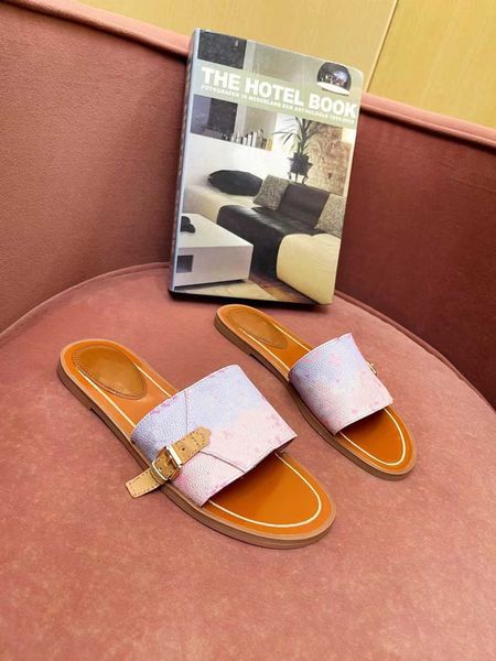 men women fashion slippers luxury slides summer flat slipper trendy leather rubber sandal mens beach slide 0427, Black
men women fashion slippers luxury slides summer flat slipper trendy leather rubber sandal mens beach slide 0427, Black