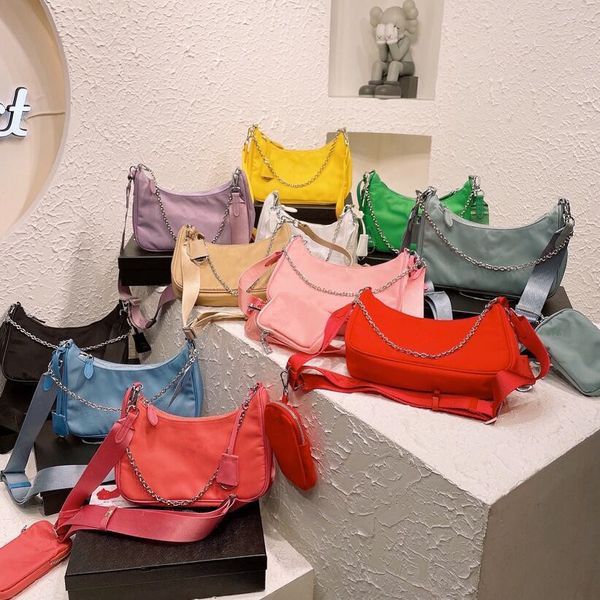 2 pieces 2022 shoulder bag nylon handbags selling women luxurys fashion designers bags classic ladies diagonal
2 pieces 2022 shoulder bag nylon handbags selling women luxurys fashion designers bags classic ladies diagonal