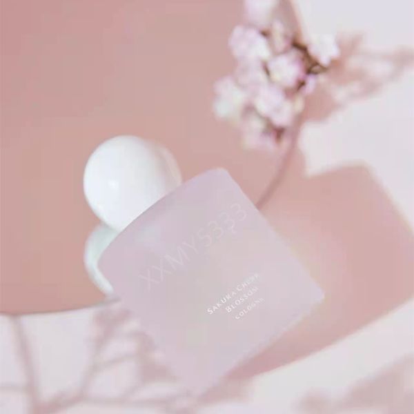 bottle designer perfume for woman spray men sakura cherry blossom 100 ml pink with long lasting charm fragrance lady limited fast delivery
bottle designer perfume for woman spray men sakura cherry blossom 100 ml pink with long lasting charm fragrance lady limited fast delivery
