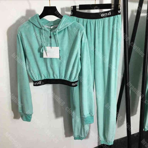 casual women velvet yoga leggings hoodies 2 piece suit pants high waist running shorts webbing long sweatpants short crop luxury tracksuits, White
casual women velvet yoga leggings hoodies 2 piece suit pants high waist running shorts webbing long sweatpants short crop luxury tracksuits, White