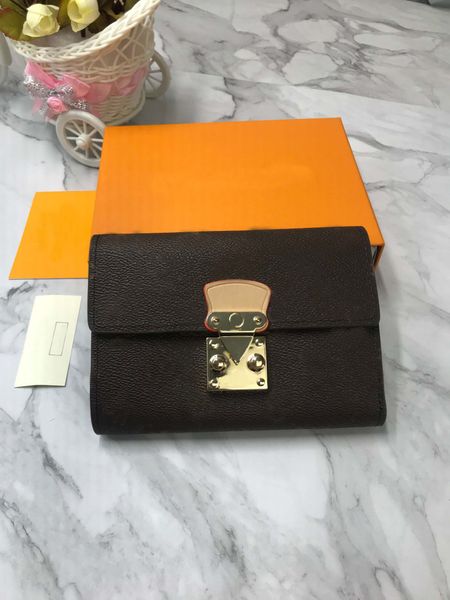 fashion short square buckle leather wallet lady coin purse card holder key pouch luxury designer wallets card holder womens purses handbags, Red;black
fashion short square buckle leather wallet lady coin purse card holder key pouch luxury designer wallets card holder womens purses handbags, Red;black