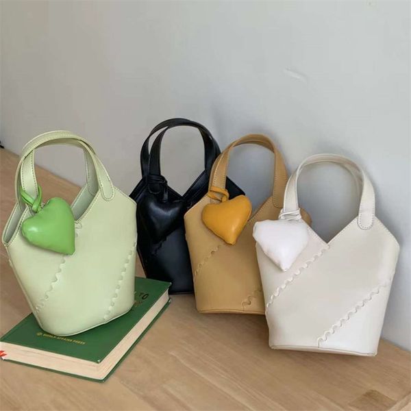 love heart cross body decoration handheld bucket small package solid color simple casual shoulder female
love heart cross body decoration handheld bucket small package solid color simple casual shoulder female