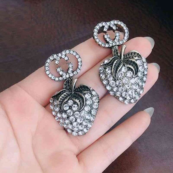 factory wholesale fashion atmosphere full of strawberry love new net red small fragrance letter earrings tide, Golden
factory wholesale fashion atmosphere full of strawberry love new net red small fragrance letter earrings tide, Golden