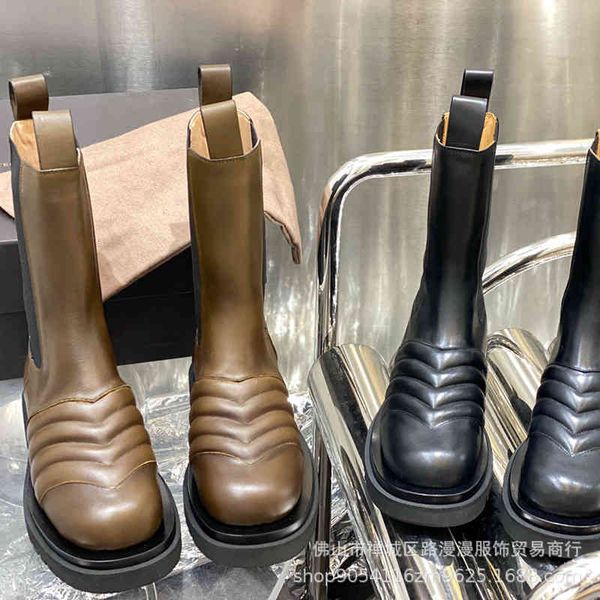 boots autumn and winter wrinkled cowhide muffin thick bottom chelsea boots women's round head elastic belt middle tube short, Black
boots autumn and winter wrinkled cowhide muffin thick bottom chelsea boots women's round head elastic belt middle tube short, Black