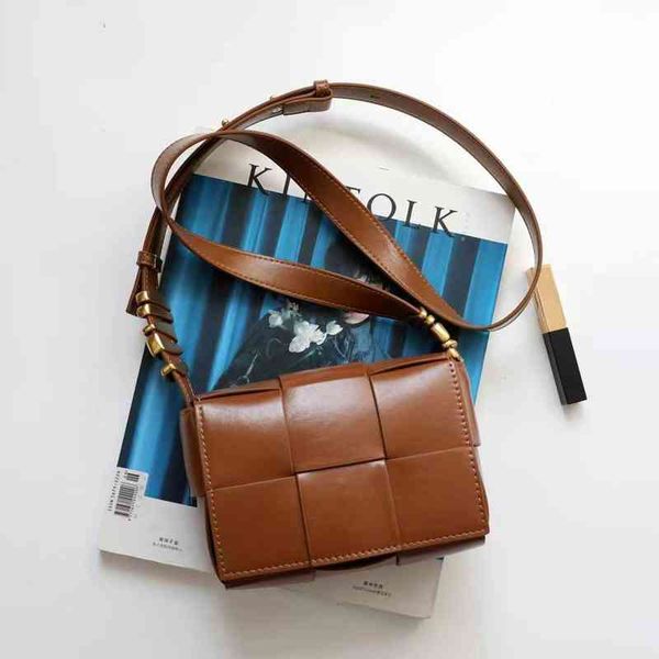 luxe handtassen vrouwen tassen designer gebreide echt lederen schoudertas messenger bag koeienhuid geweven portemonnees en 220514
luxe handtassen vrouwen tassen designer gebreide echt lederen schoudertas messenger bag koeienhuid geweven portemonnees en 220514