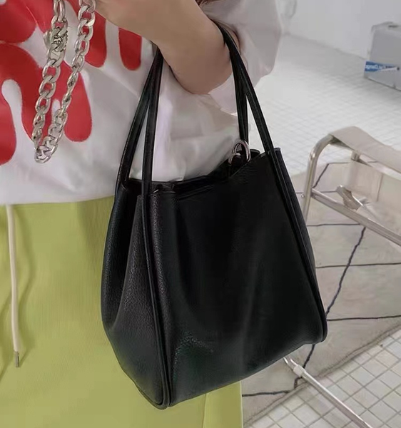 2022 soft leather pu bucket bag handbag shoulder bag green underarm bag simple commuter messenger
2022 soft leather pu bucket bag handbag shoulder bag green underarm bag simple commuter messenger