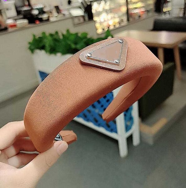 luxury designer sponge headbands hair bands for women girl brand elastic letter p headband sports fitness headband head wrap11, Silver
luxury designer sponge headbands hair bands for women girl brand elastic letter p headband sports fitness headband head wrap11, Silver