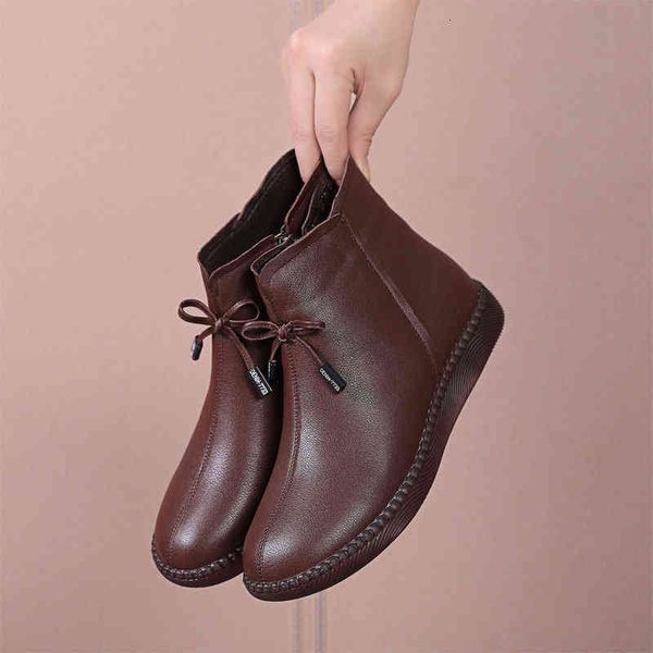 slippers mother's cotton shoes women's winter plus suede leather warm and non slip soft bottom large size short boots middle-aged, Black
slippers mother's cotton shoes women's winter plus suede leather warm and non slip soft bottom large size short boots middle-aged, Black