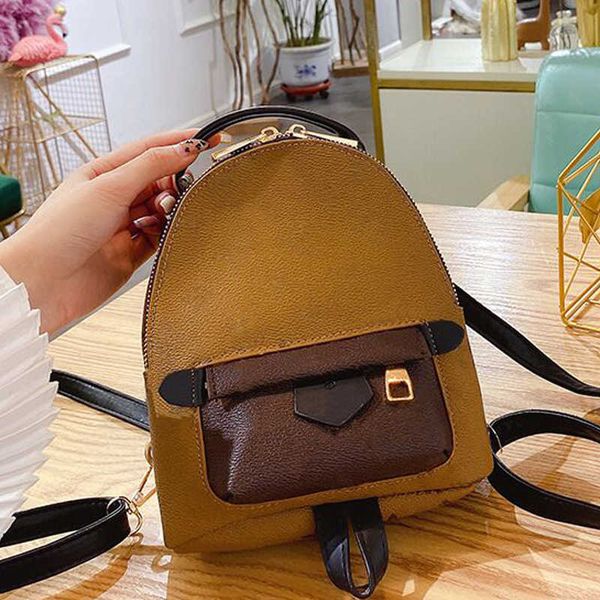 2022 new genuine leather backpack women's backpacks designer backpacks luxurys bags letter embossing small back pack men and
2022 new genuine leather backpack women's backpacks designer backpacks luxurys bags letter embossing small back pack men and