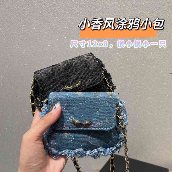 new denim graffiti printing small wind waist leather designer handbags brown women shoulder bags woman messenger mouth red small square
new denim graffiti printing small wind waist leather designer handbags brown women shoulder bags woman messenger mouth red small square