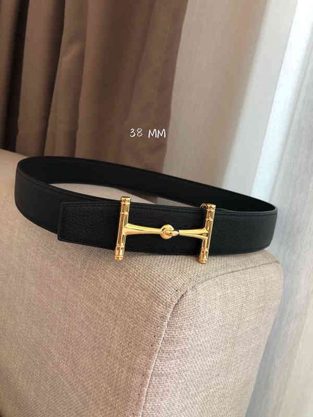 designer belts herme men's classic casual lychee pattern letter i-saped buckle double-sided leater love horse 38mm, Black;brown
designer belts herme men's classic casual lychee pattern letter i-saped buckle double-sided leater love horse 38mm, Black;brown