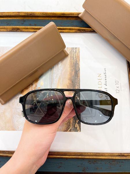 2022 new b home plate fashion sunglasses men and women with double beam sunscreen anti-uv high-end sense ins glasses, White;black
2022 new b home plate fashion sunglasses men and women with double beam sunscreen anti-uv high-end sense ins glasses, White;black