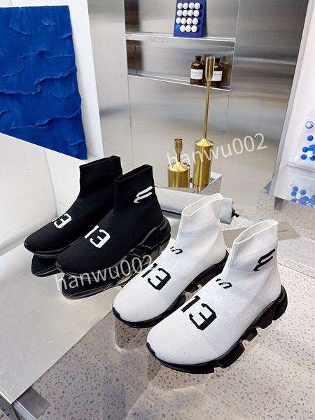 2022 classic men casual shoes lace up women sports shoes fashion platform man and woman leather sport shoe size35-46 ly220109, Black
2022 classic men casual shoes lace up women sports shoes fashion platform man and woman leather sport shoe size35-46 ly220109, Black
