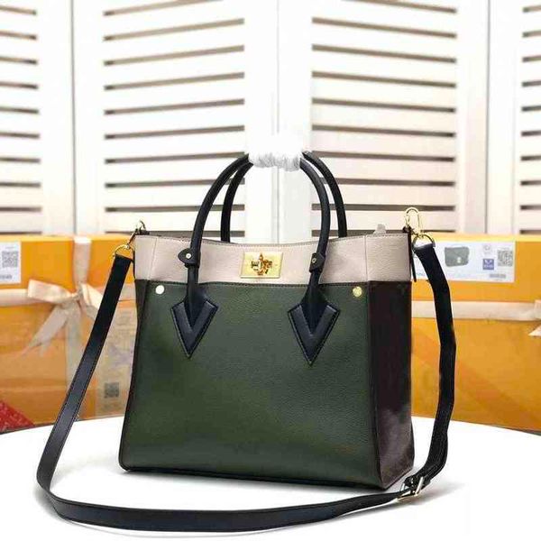 5a 53823 designer luxury handbags purse on my side bags elegant stitching fine grain calf shoulder strap handbag luis, Red;black
5a 53823 designer luxury handbags purse on my side bags elegant stitching fine grain calf shoulder strap handbag luis, Red;black