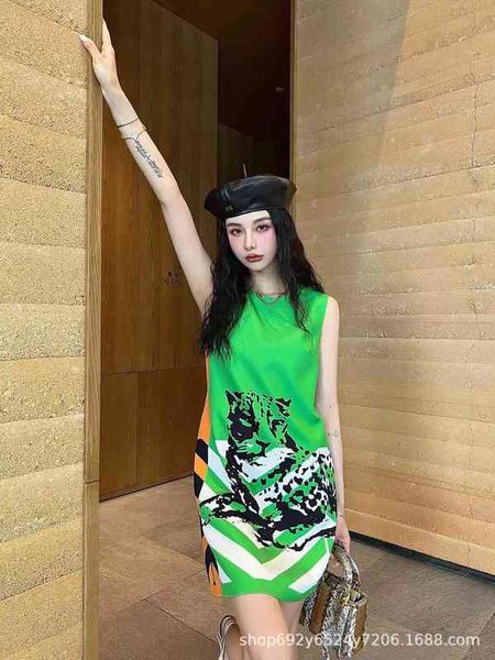 casual dresses spring and summer sleeveless dress heavy industry positioning color blocking printing design shows thin fashionable skirt 7a6, Black;gray
casual dresses spring and summer sleeveless dress heavy industry positioning color blocking printing design shows thin fashionable skirt 7a6, Black;gray