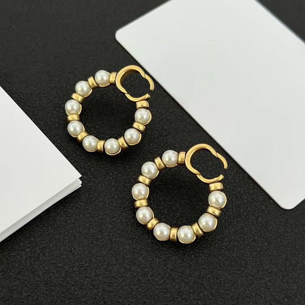 fashion studs trend designers earrings letters vintage pearl earring women have temperament and do not fade jewelry good, Golden;silver
fashion studs trend designers earrings letters vintage pearl earring women have temperament and do not fade jewelry good, Golden;silver