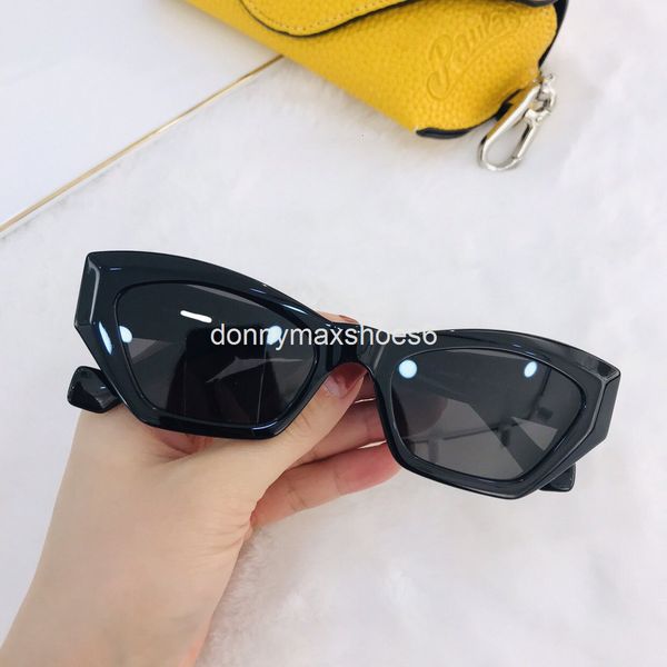 sunglasses luo le fashion small frame plate women's outdoor driving anti uv men's matching box, White;black
sunglasses luo le fashion small frame plate women's outdoor driving anti uv men's matching box, White;black