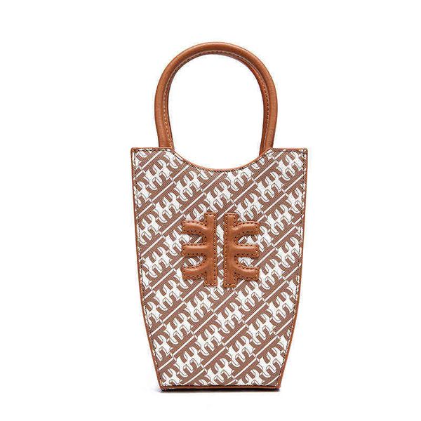 dinner bags spring / summer jw pei vase bag casual portable mini printed tote bag small one shoulder messenger bag 220610
dinner bags spring / summer jw pei vase bag casual portable mini printed tote bag small one shoulder messenger bag 220610