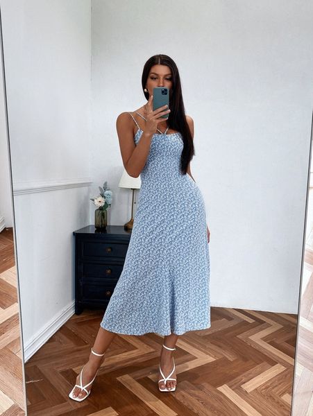 ditsy floral cut out shirred back cami dress y24w#, Black;gray
ditsy floral cut out shirred back cami dress y24w#, Black;gray