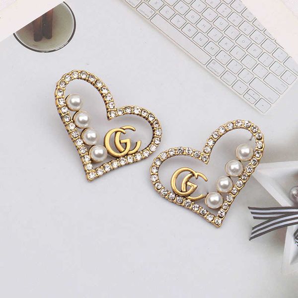 vintage 18k gold plated luxury brand designers letters stud clip chain geometric famous women heart crystal rhinestone pearl earring wedding, Golden
vintage 18k gold plated luxury brand designers letters stud clip chain geometric famous women heart crystal rhinestone pearl earring wedding, Golden