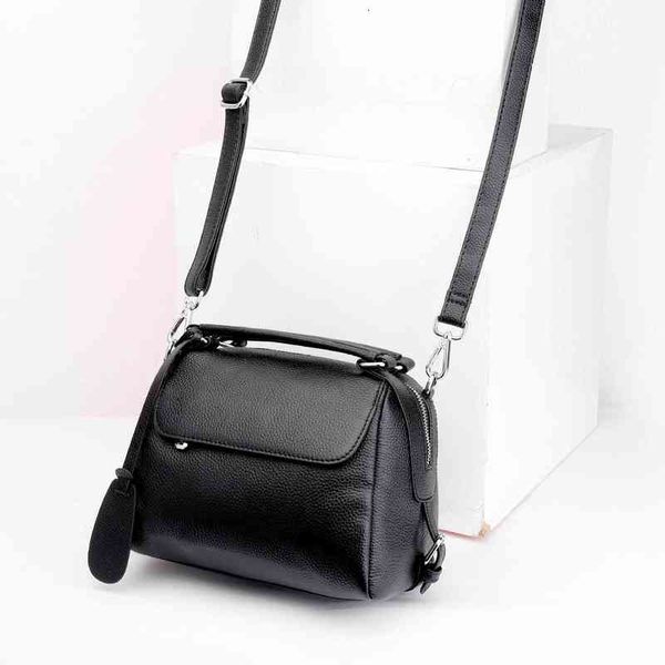 designers bags women's bag 2022 new leather small fashion versatile hand one shoulder messenger bag
designers bags women's bag 2022 new leather small fashion versatile hand one shoulder messenger bag